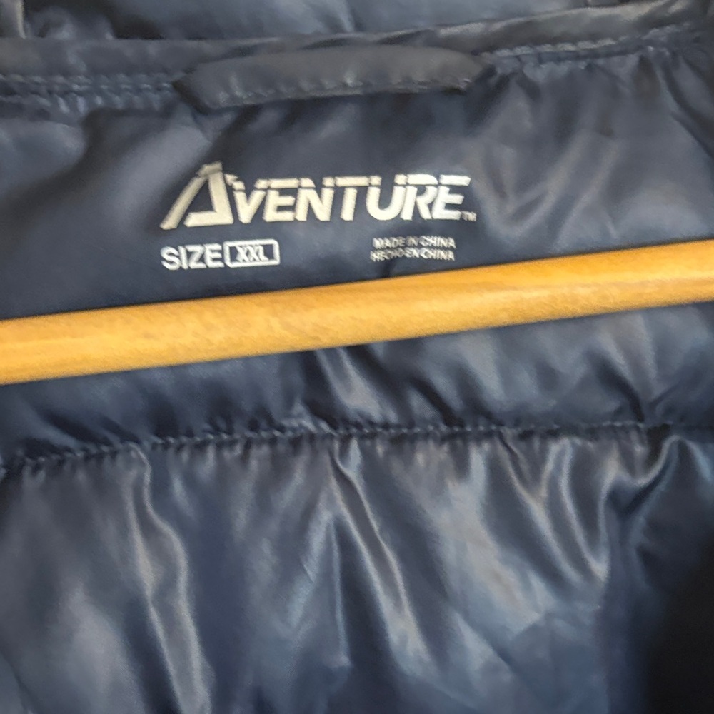 Chic Aventure Navy Puffer Jacket - Picture 2 of 3